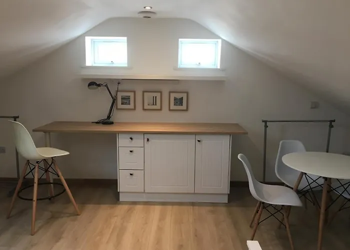 Oak Tree Studio